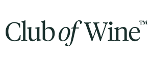 Das Logo mit dem Schriftzug "Club of Wine" präsentiert sich in einem minimalistischen Design und geschwungener Schrift.